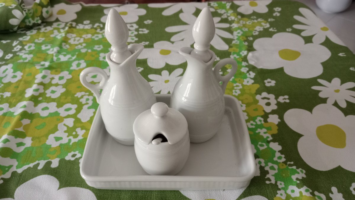 Bottiglia di Vinger e olio per trapani – perfetto per la manutenzione photo