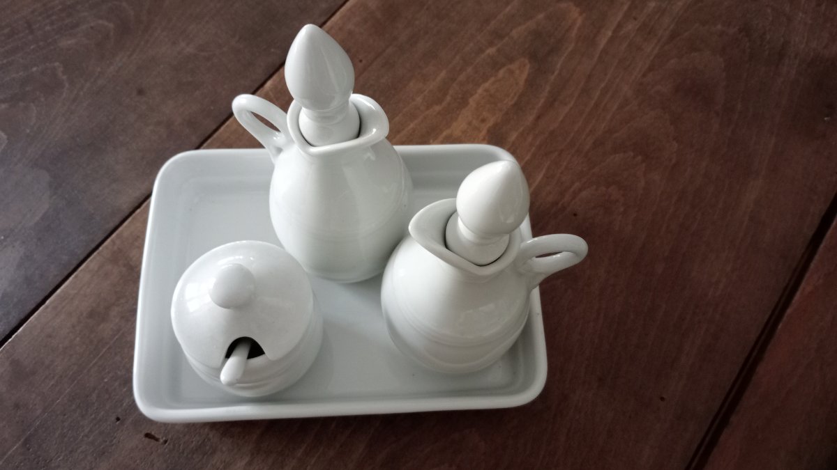 Bottiglia di Vinger e olio per trapani – perfetto per la manutenzione photo