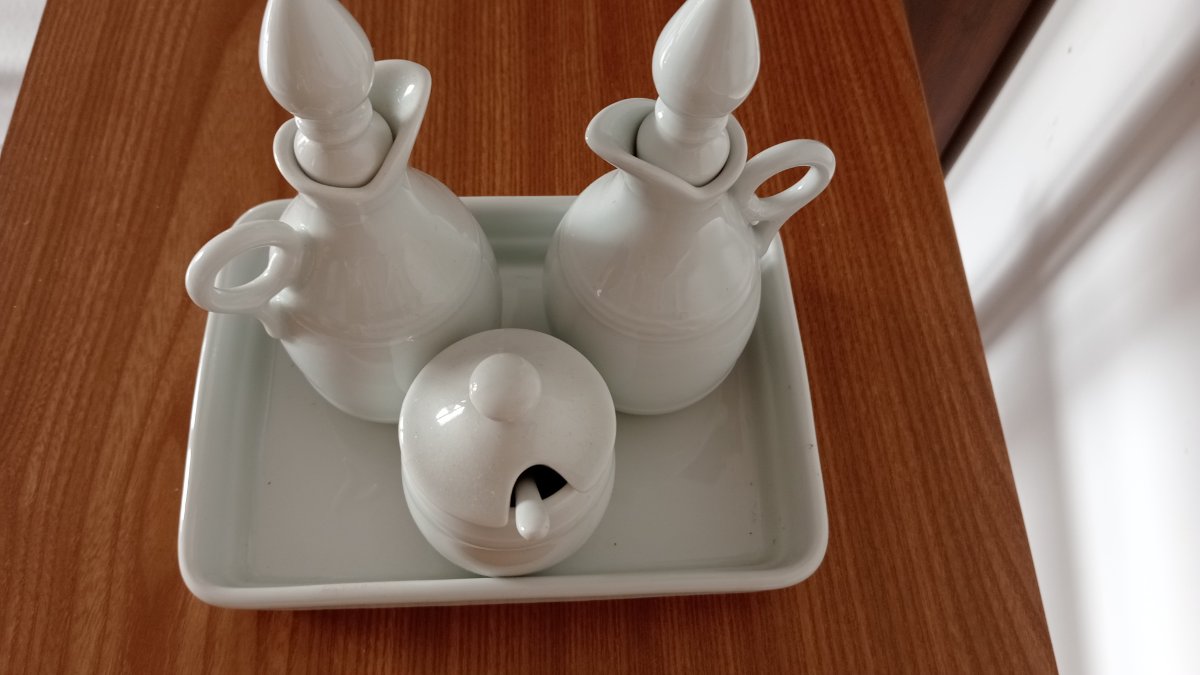 Bottiglia di Vinger e olio per trapani – perfetto per la manutenzione photo