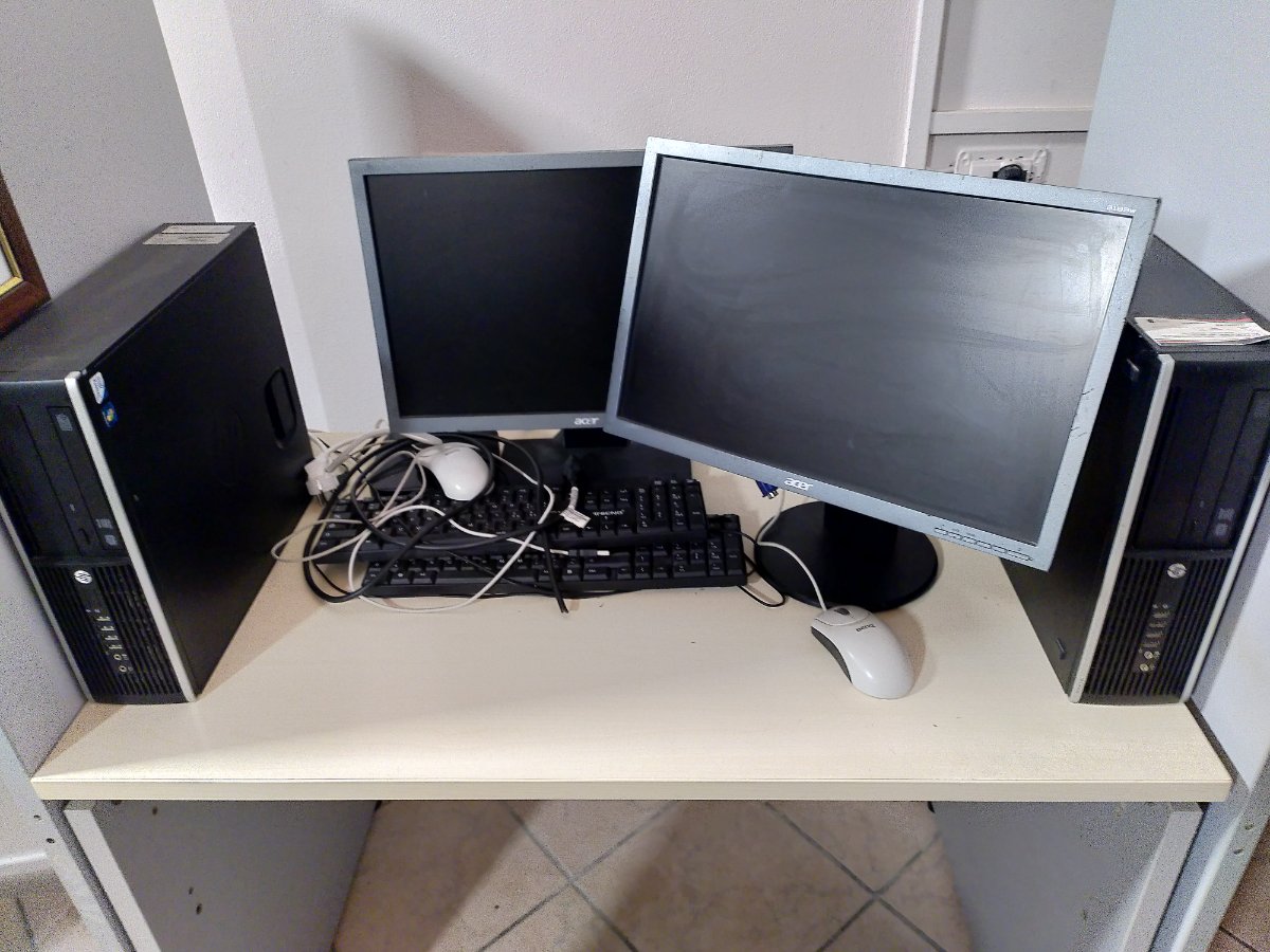 XP Windows PC – Classic Desktop for Personal Use photo